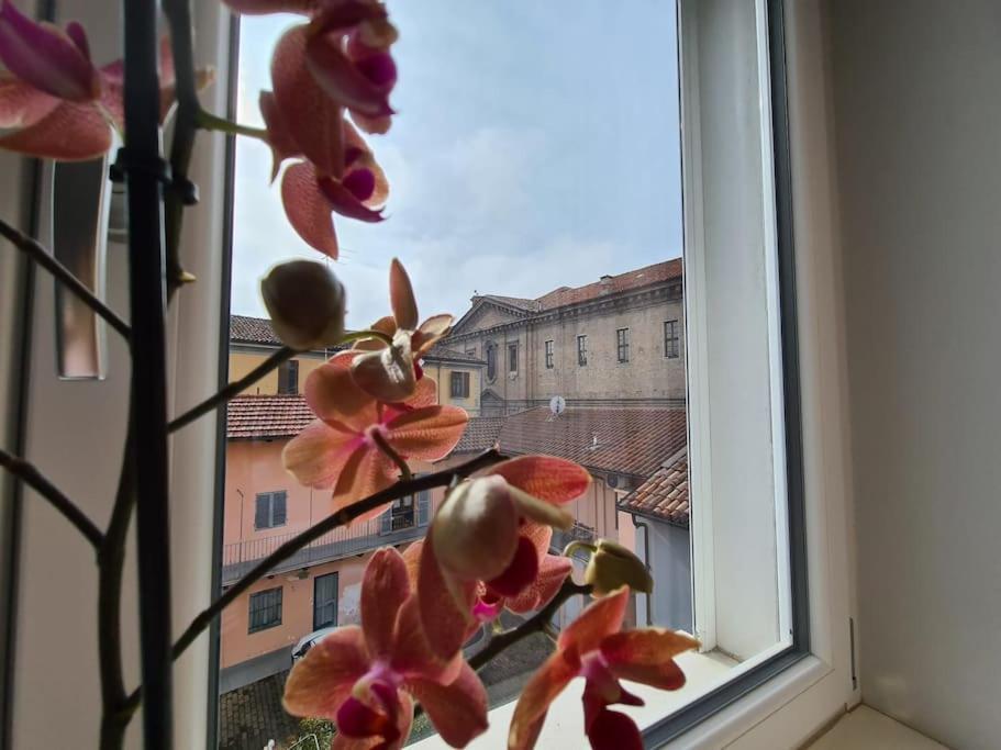 Cuore Di Alba Charming Apartment Bagian luar foto