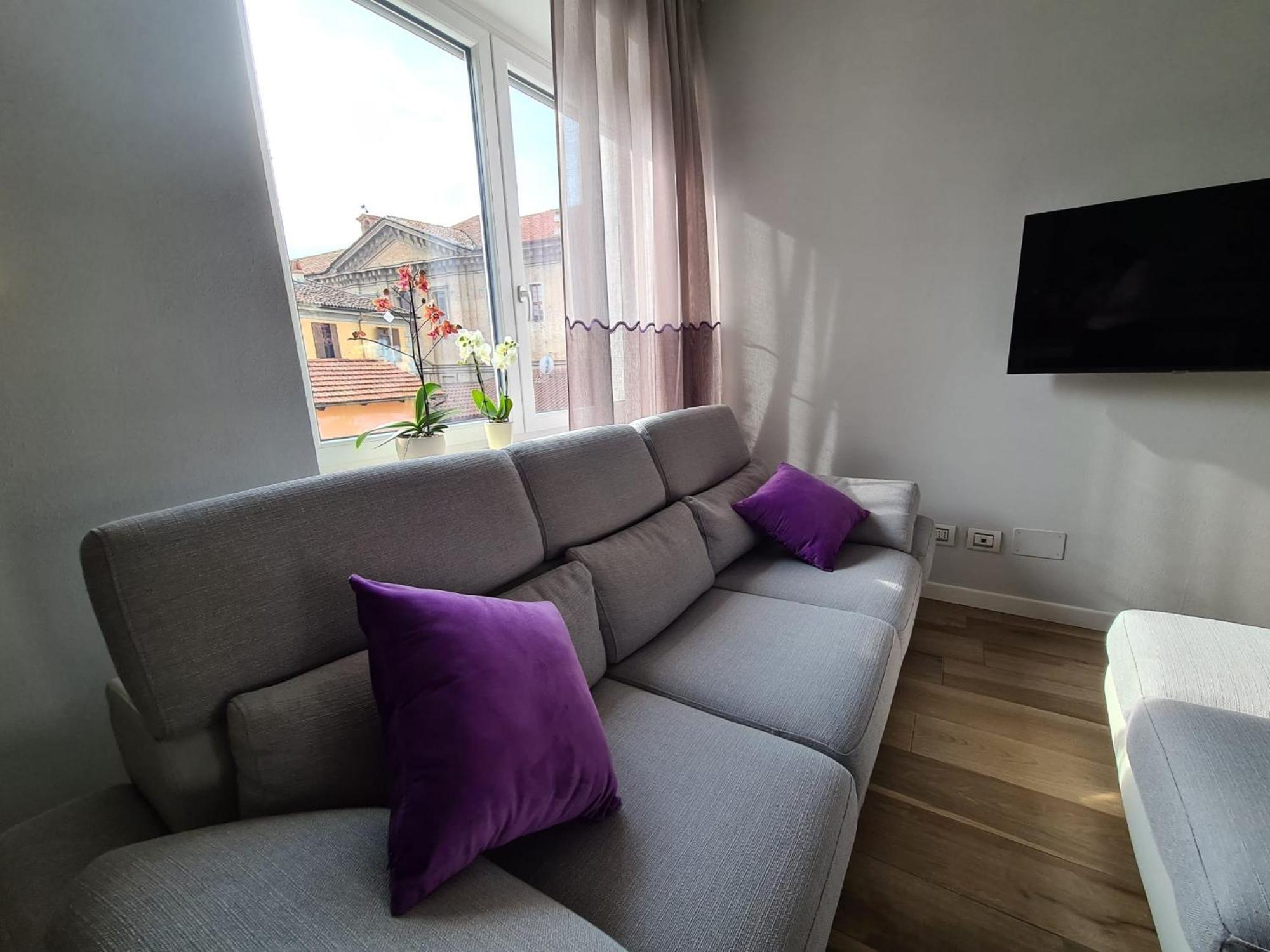 Cuore Di Alba Charming Apartment Bagian luar foto